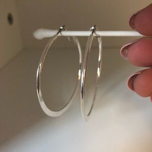 Sliver clasp hoops
